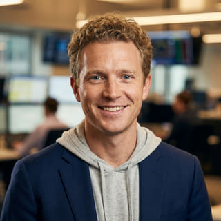 Ryan Brooks, pełniący funkcję Lead Trading Analyst w Fundetix, zdjęcie profilowe